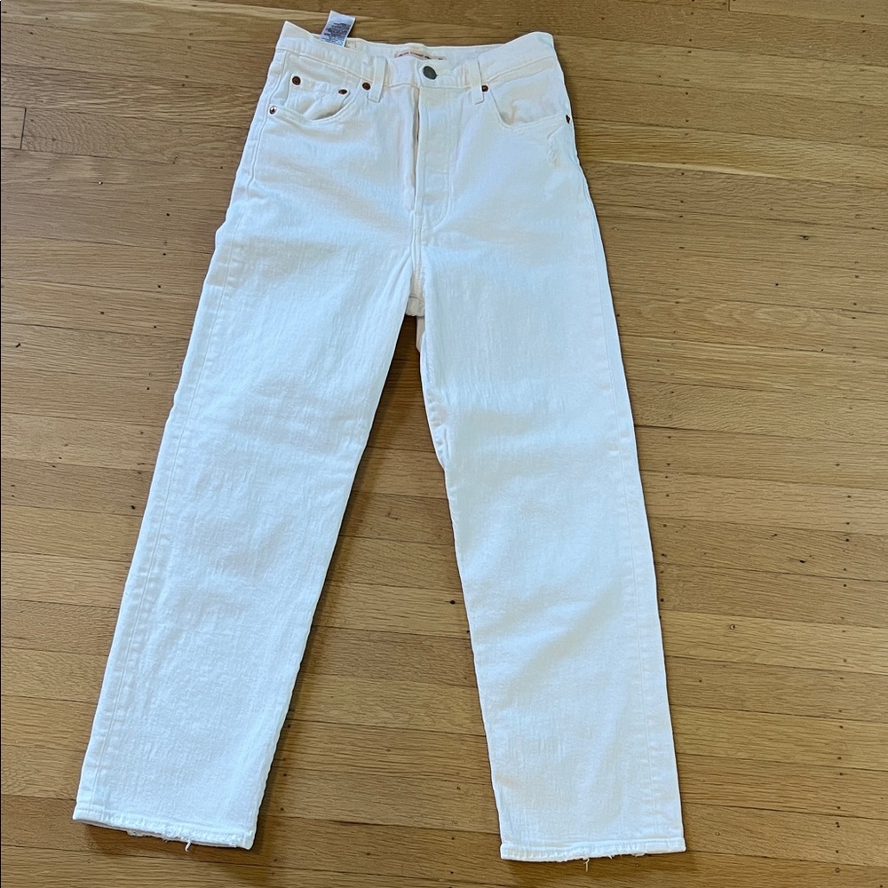 Levi’s ribcage straight ankle White Jeans